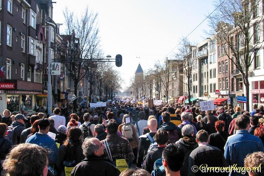 2003 Vredesdemonstratie 03 900x600 AJ wm